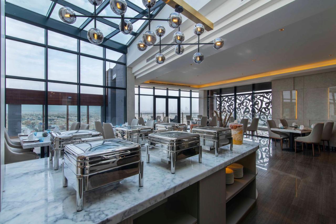 Waw Hotel Suites King Abdullah Road Рияд Екстериор снимка